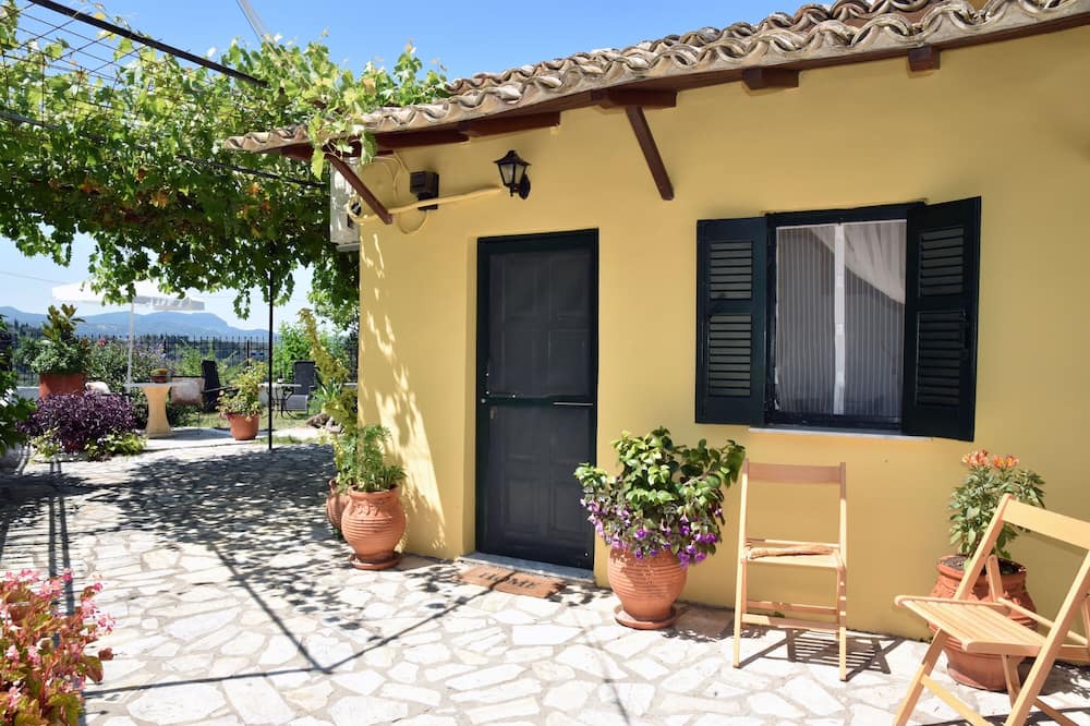 Photo of Patio Balcony in Antipernoi