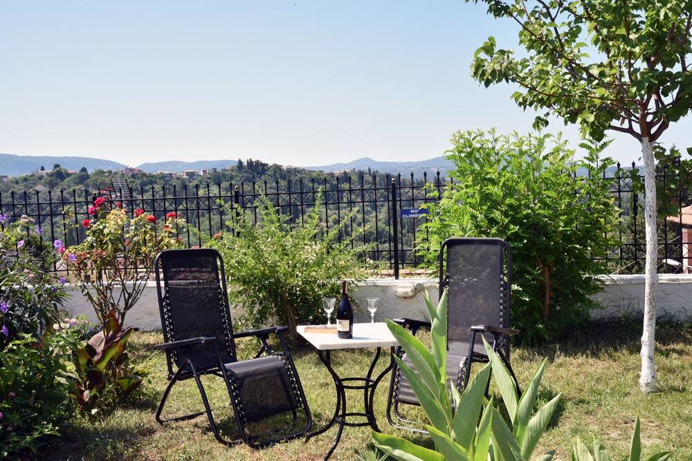 Photo of Patio Balcony in Antipernoi