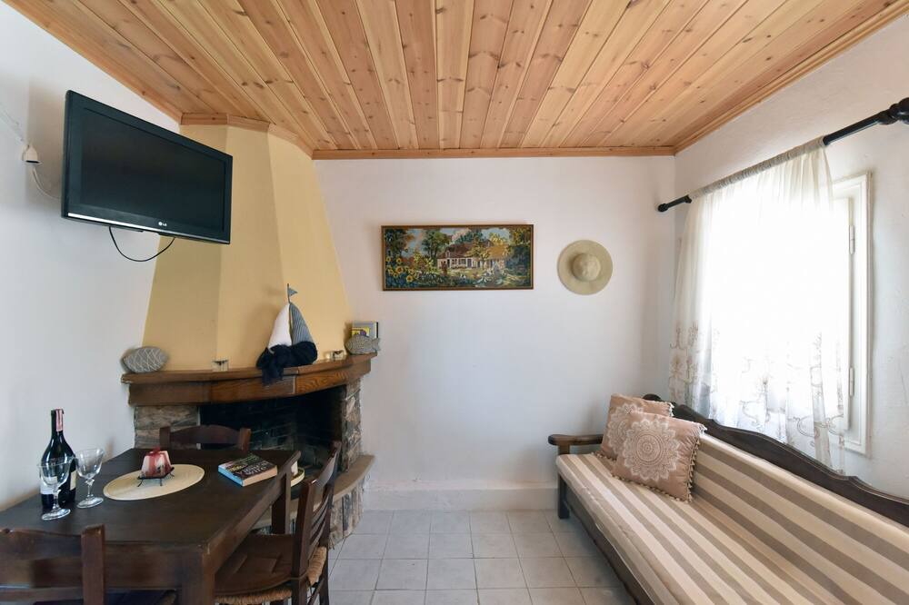 Photo of Bedroom in Antipernoi