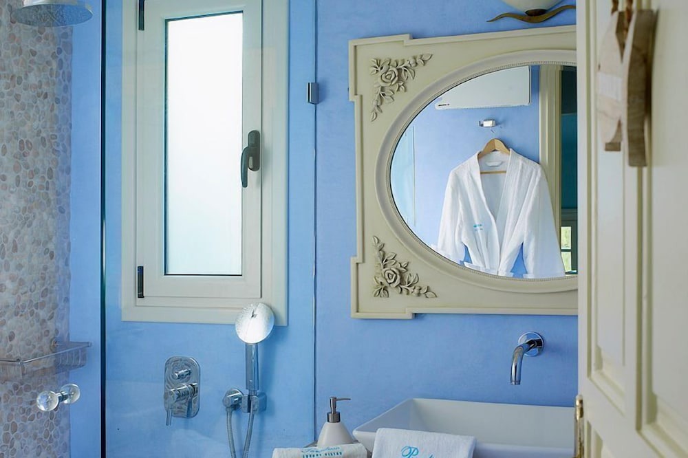 Photo of Bathroom in Amoudi