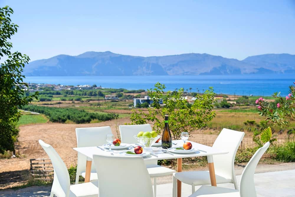 Photo of Patio Balcony in Dramia
