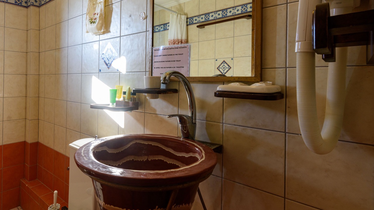 Photo of Bathroom in Koroni