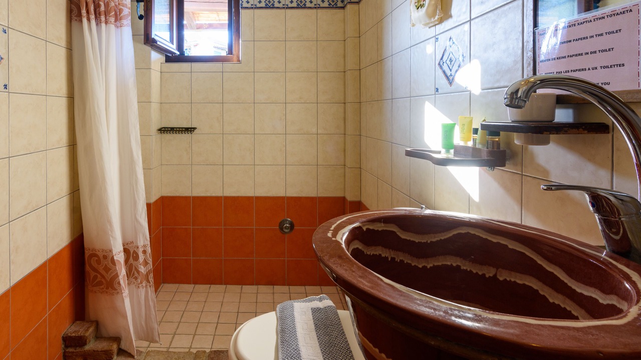 Photo of Bathroom in Koroni
