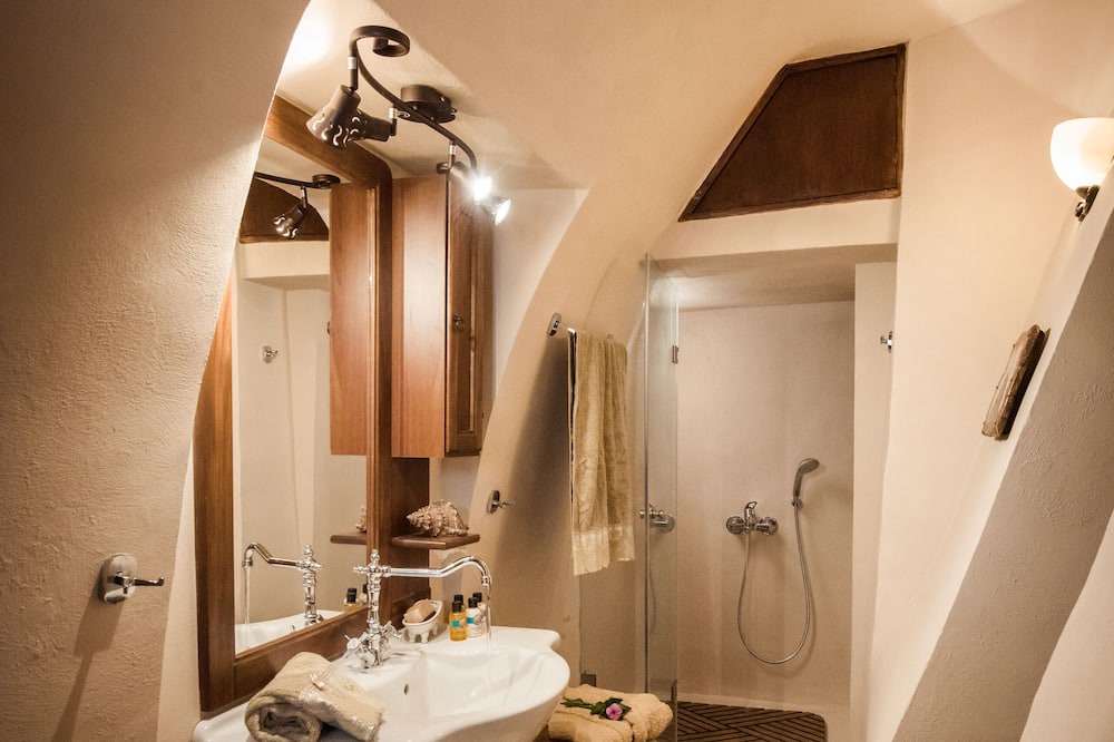 Photo of Bathroom in Monemvasia
