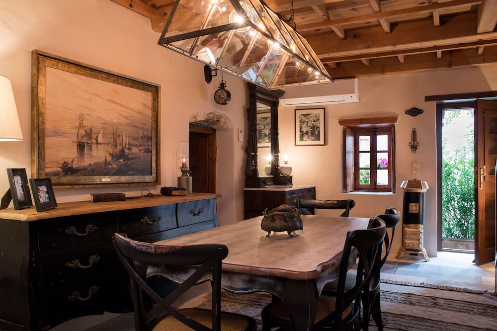 Photo of Livingroom in Monemvasia
