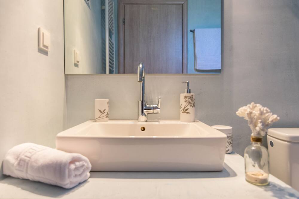 Photo of Bathroom in Panormos