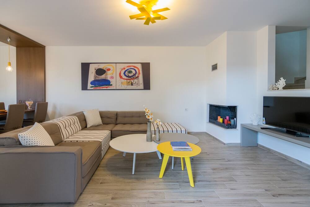 Photo of Livingroom in Panormos