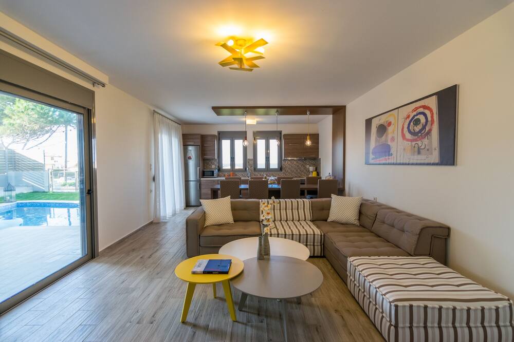 Photo of Livingroom in Panormos