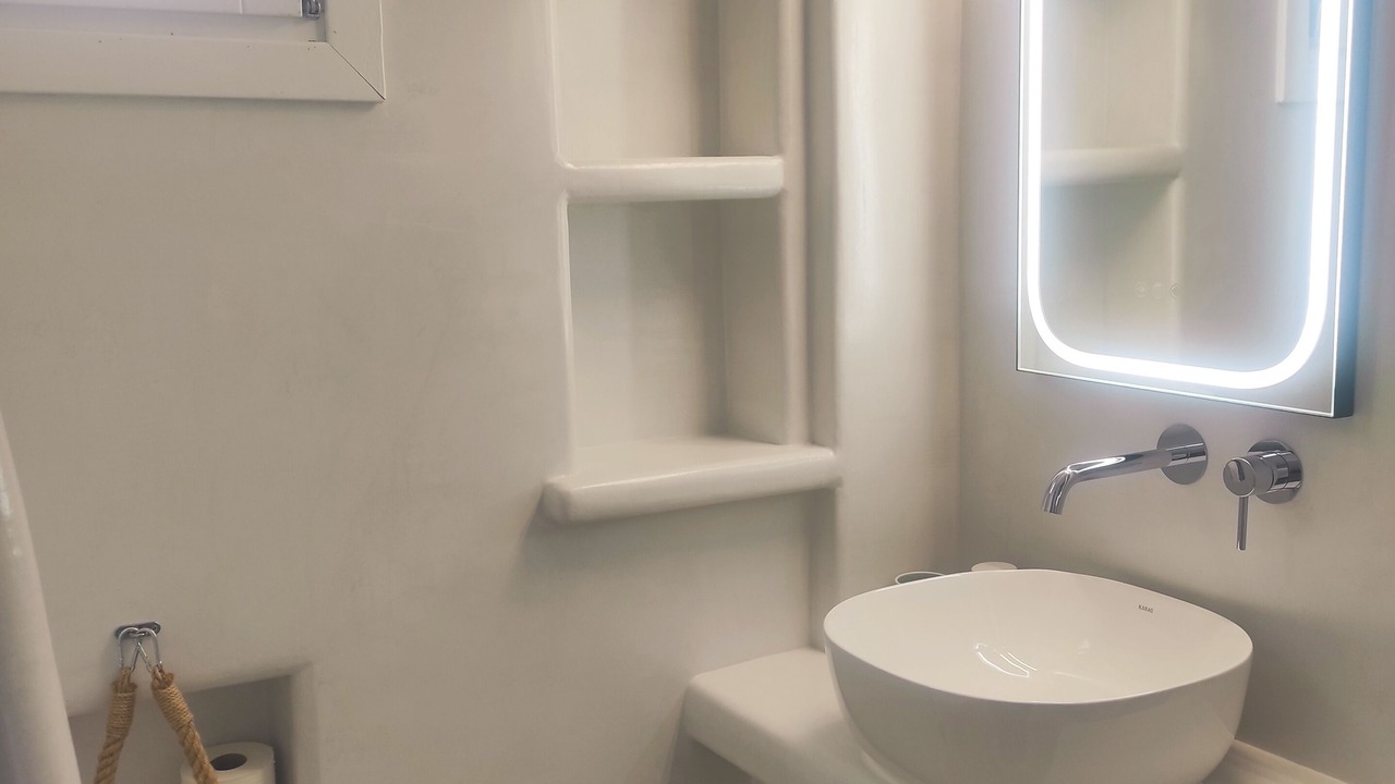 Photo of Bathroom in Katapola