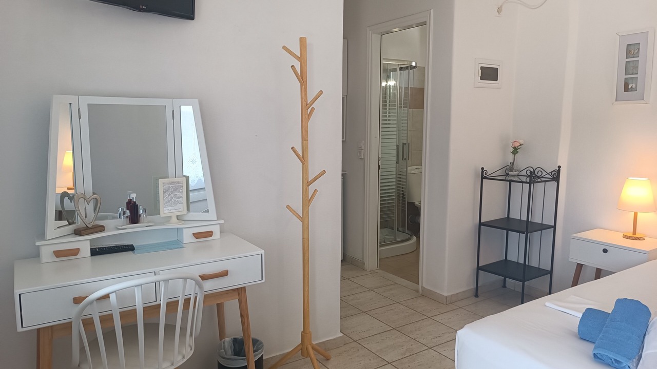 Photo of Bedroom in Katapola