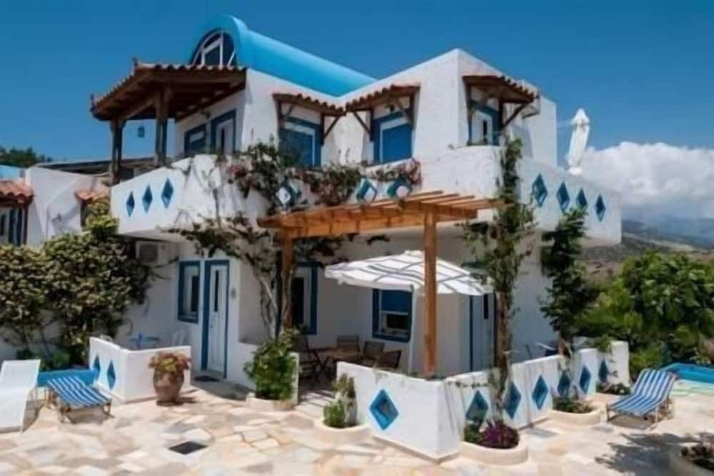 Photo of Outdoor in Myrtos