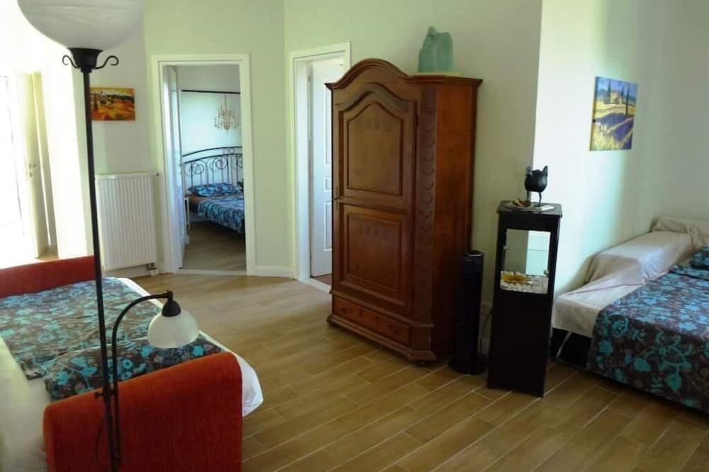 Photo of Bedroom in Apolpaina