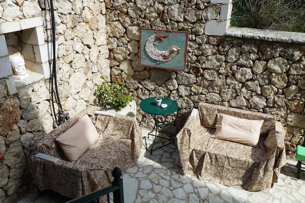 Photo of Outdoor in Apolpaina