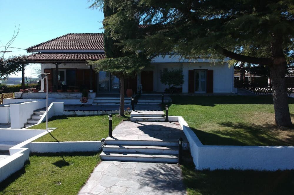 Photo of Outdoor in Larissa