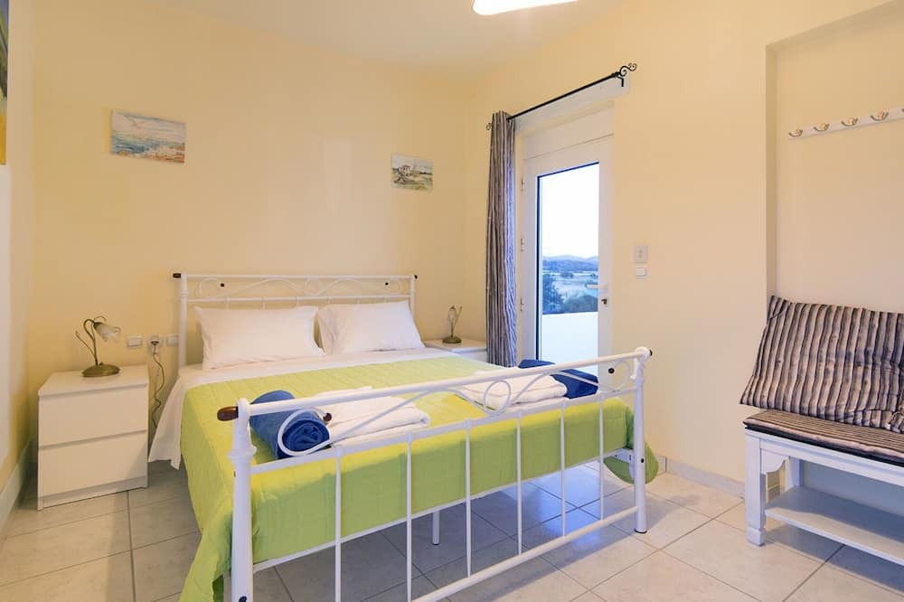 Photo of Bedroom in Lahania