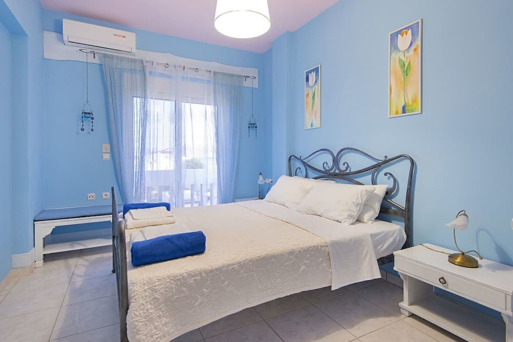 Photo of Bedroom in Lahania