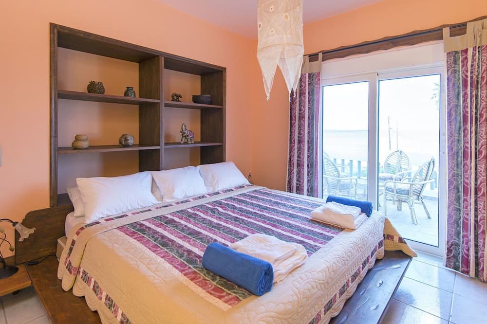 Photo of Bedroom in Lahania