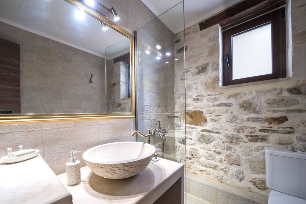 Photo of Bathroom in Panormos
