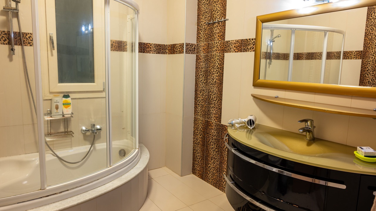 Photo of Bathroom in Petaloudes