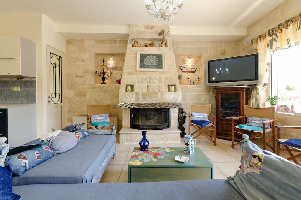 Photo of Bedroom in Skalani