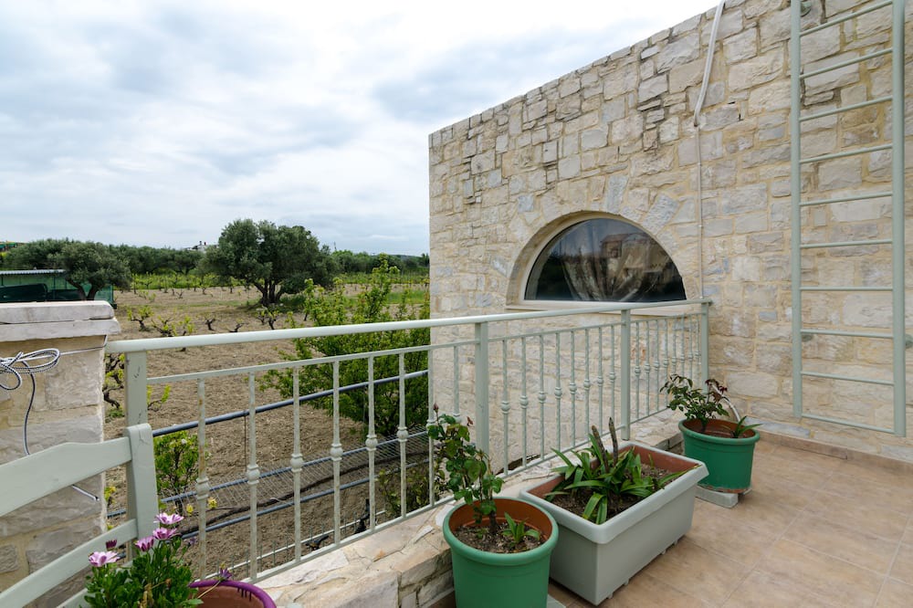 Photo of Patio Balcony in Skalani