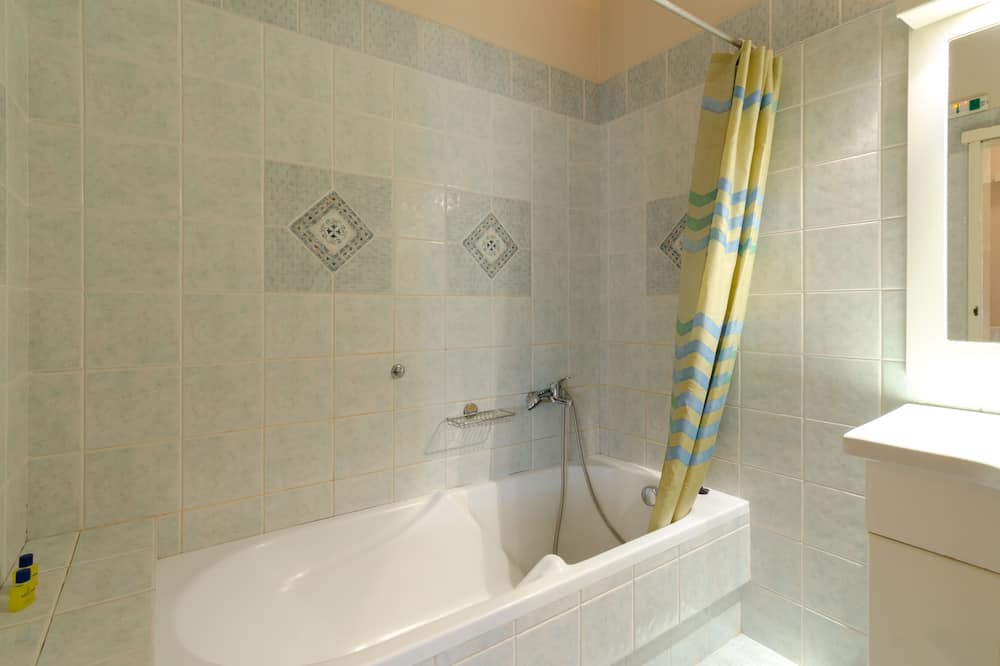 Photo of Bathroom in Skalani