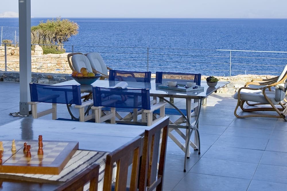 Photo of Patio Balcony in Moutsouna