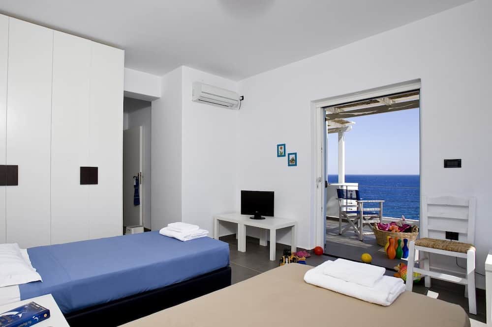 Photo of Bedroom in Moutsouna