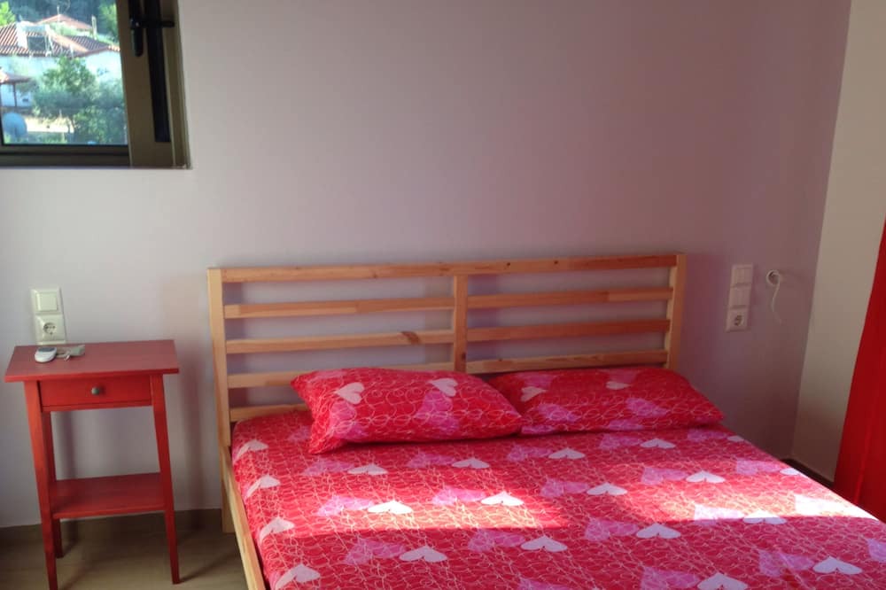 Photo of Bedroom in Zakhloritika