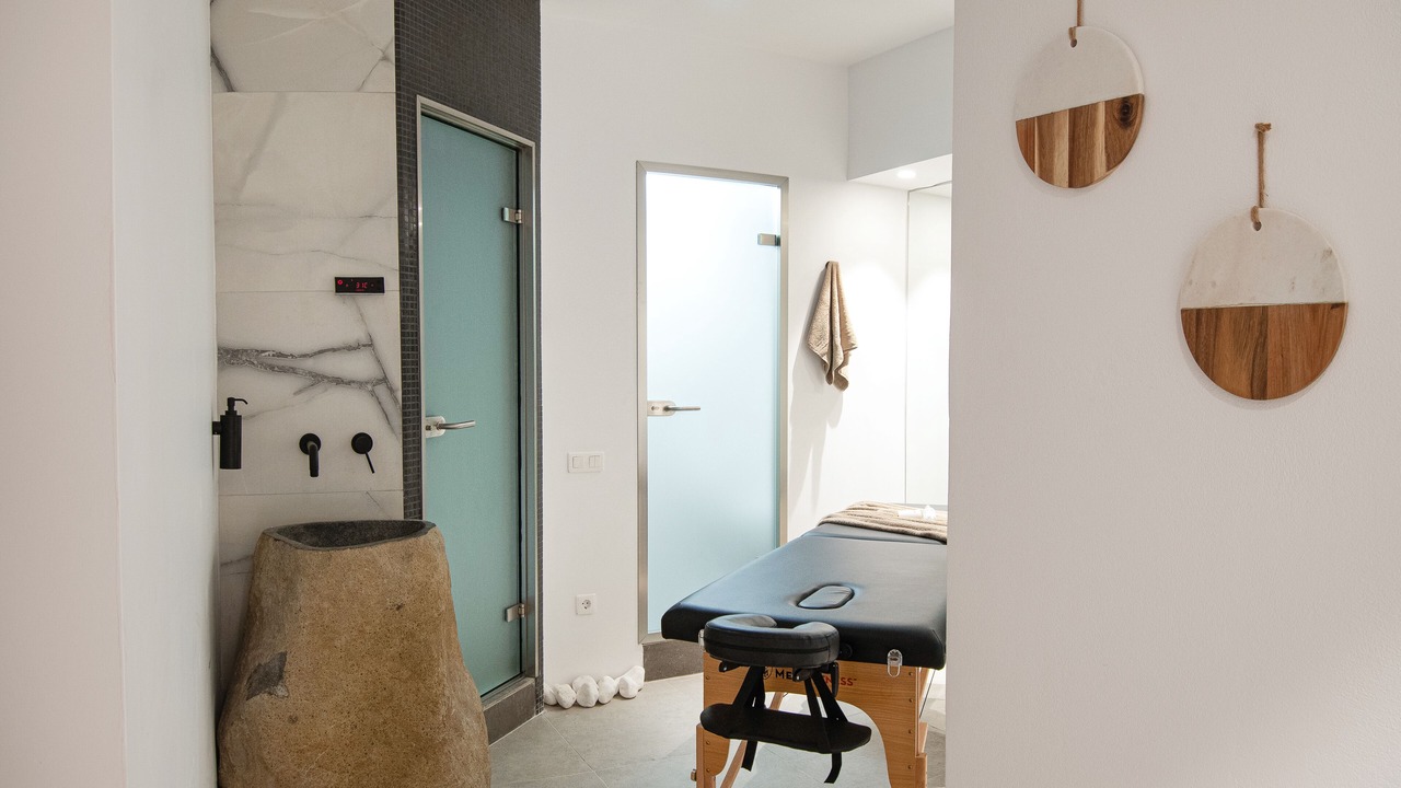 Photo of Bedroom in Messaria
