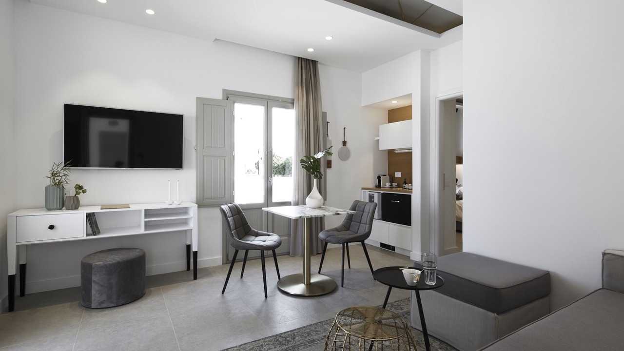 Photo of Bedroom in Messaria