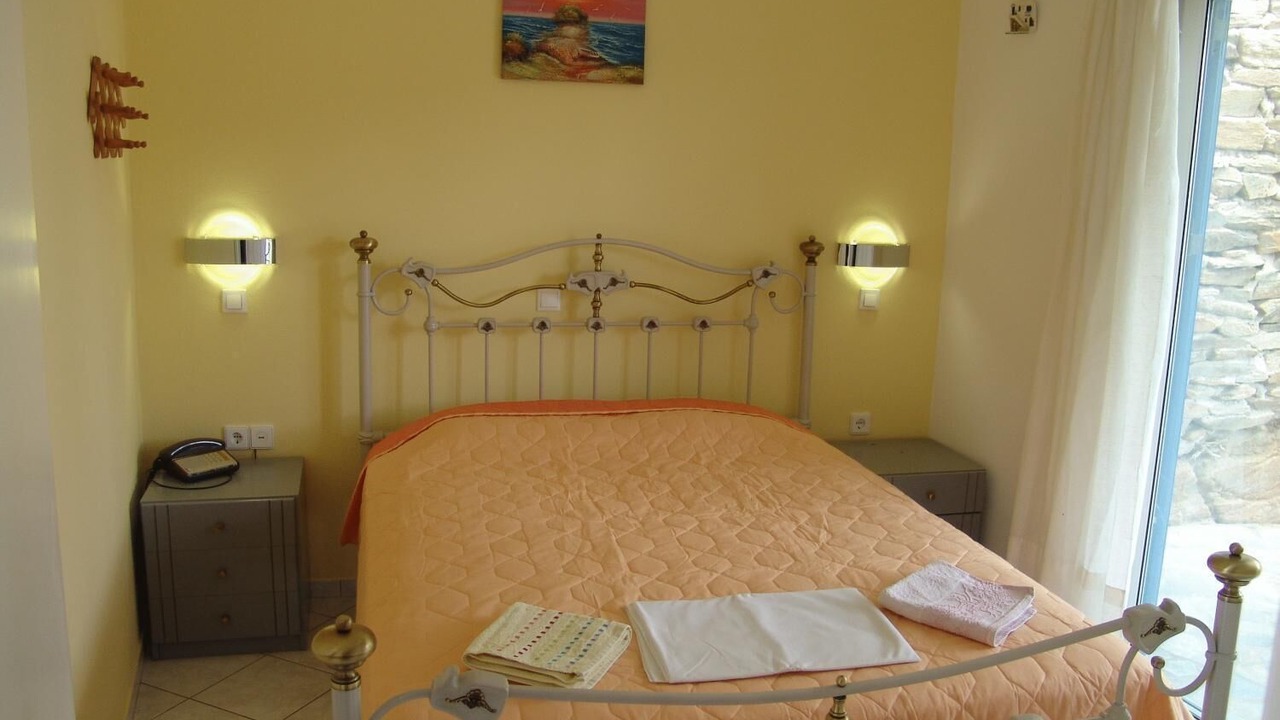Photo of Bedroom in Ios