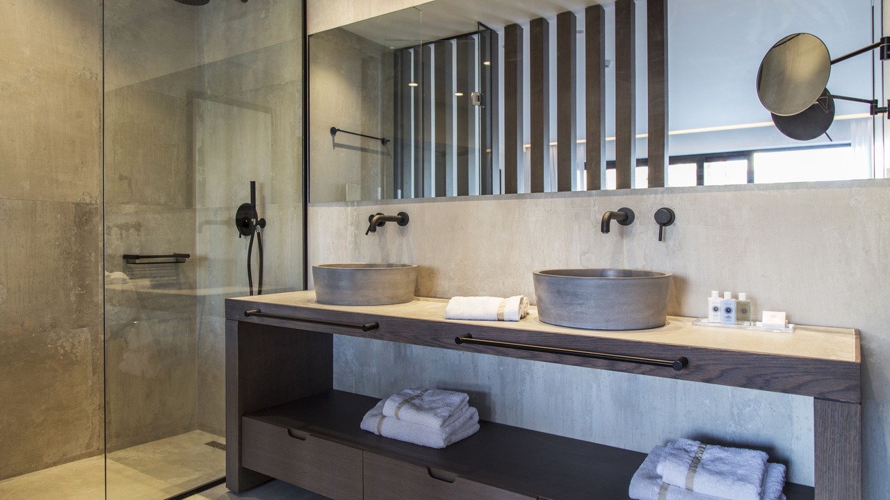 Photo of Bathroom in Lambi