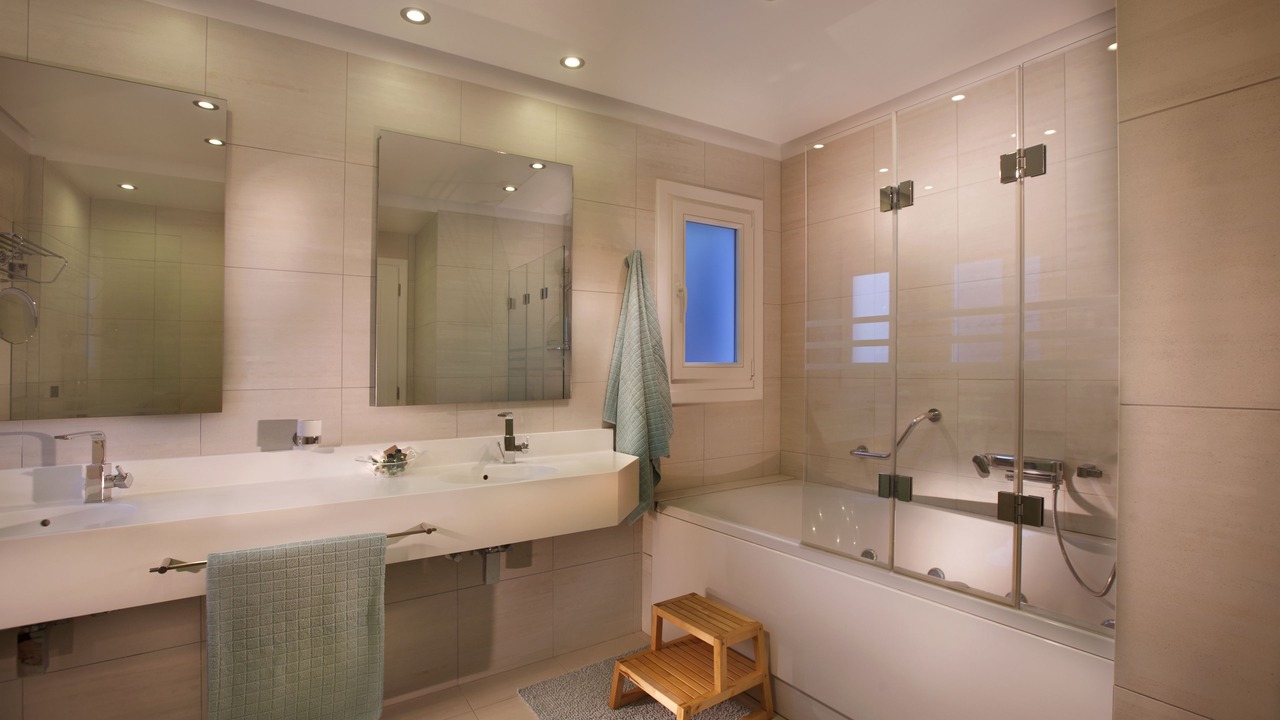 Photo of Bathroom in Chrisopigi