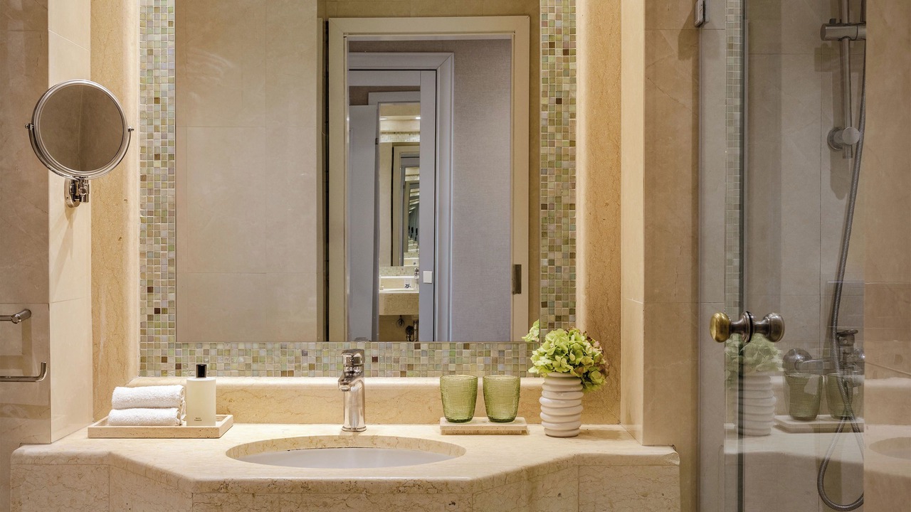 Photo of Bathroom in Larissa