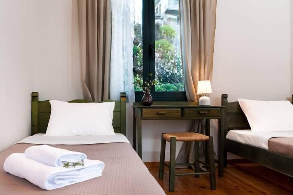 Photo of Bedroom in Makhairoi