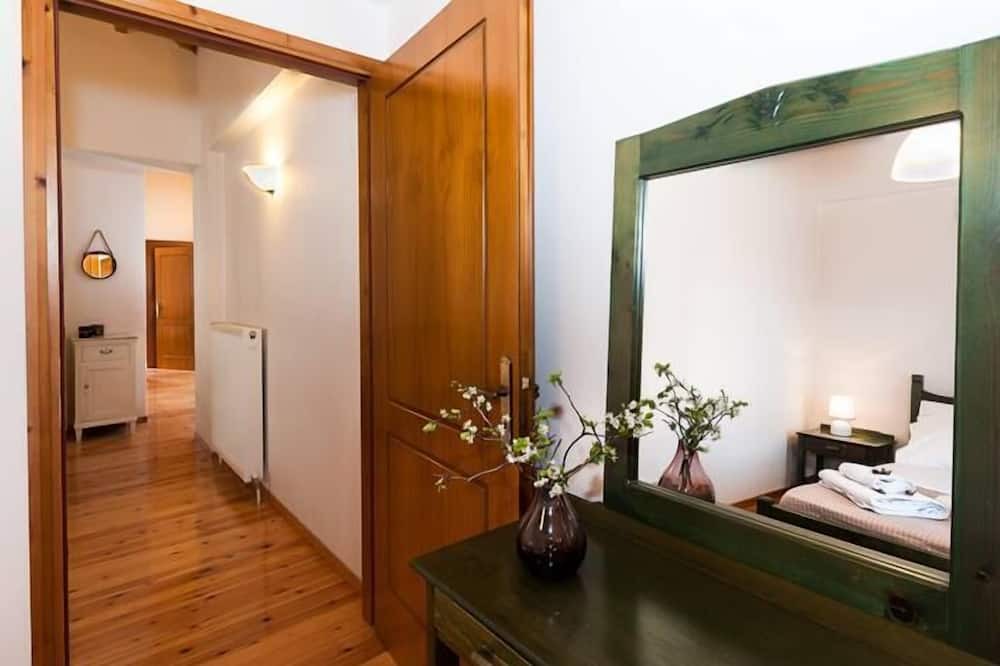 Photo of Livingroom in Makhairoi
