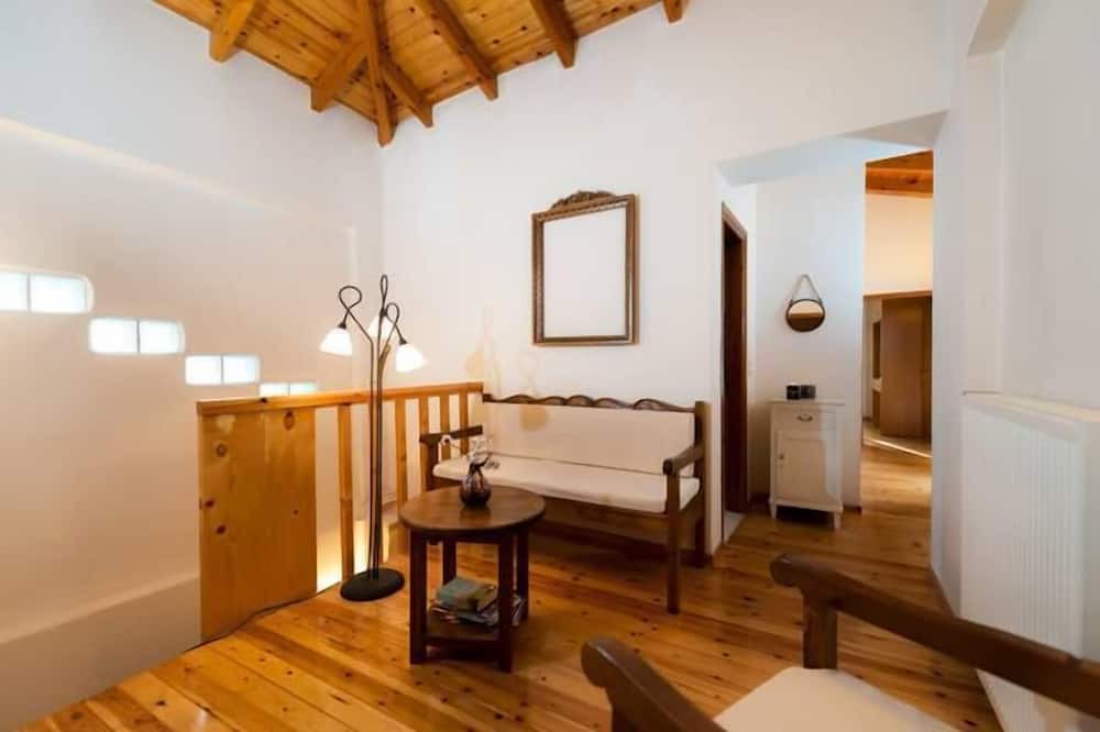 Photo of Livingroom in Makhairoi