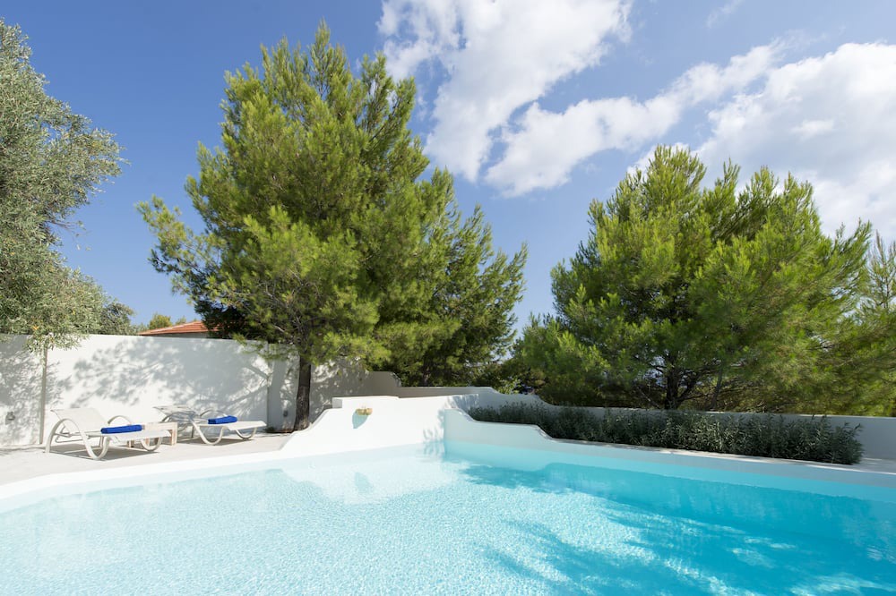 Photo of Outdoor in Votsi