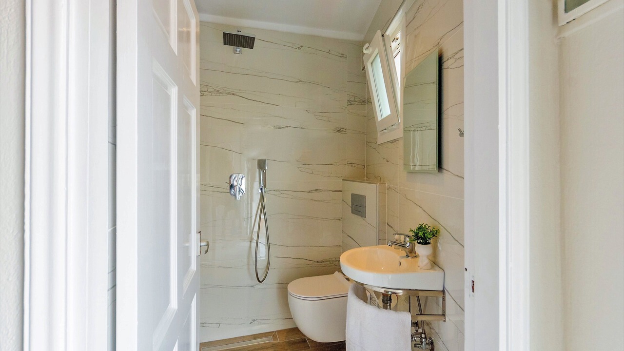 Photo of Bathroom in Melikia