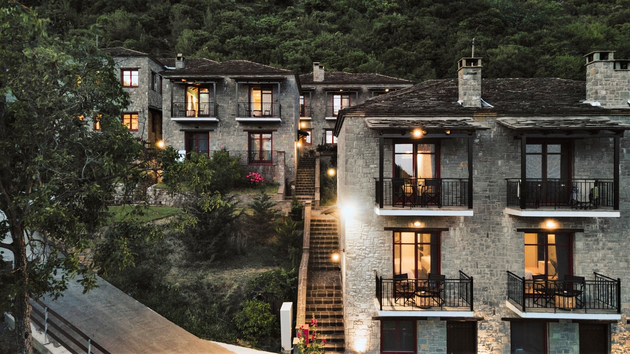 Photo of Buildings in Vourgareli