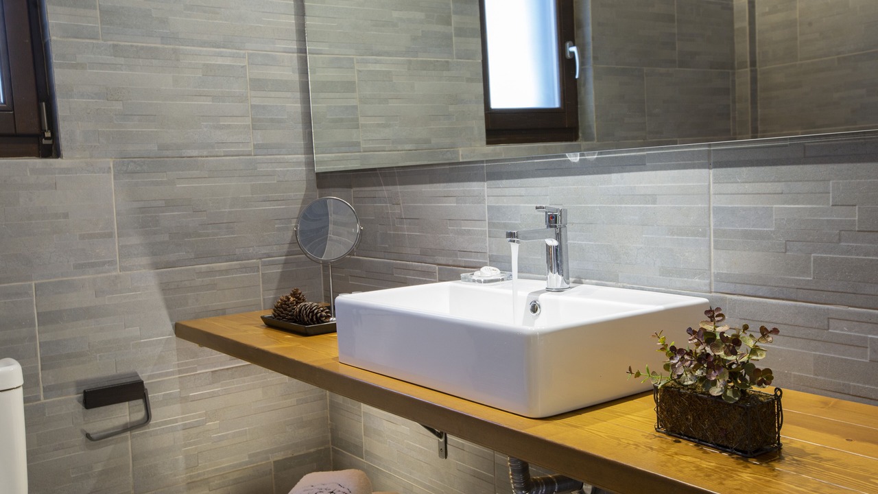 Photo of Bathroom in Vourgareli