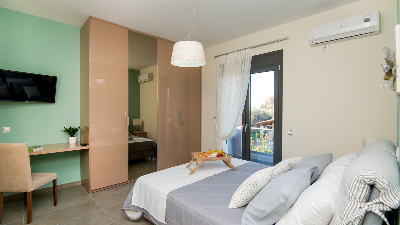 Photo of Bedroom in Adelianos Kampos