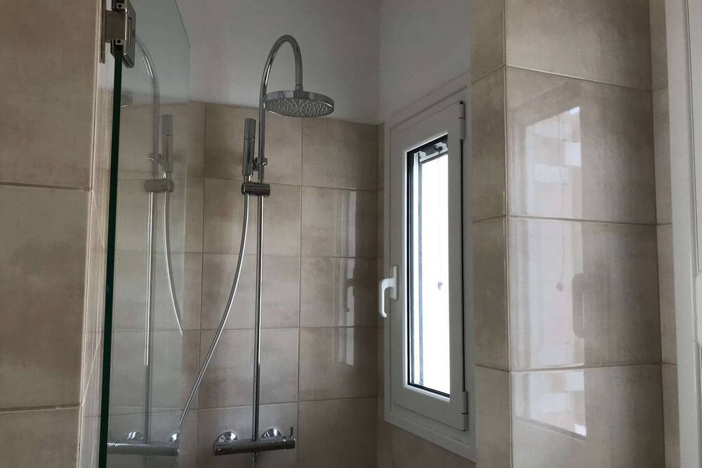 Photo of Bathroom in Pylos-Nestoras