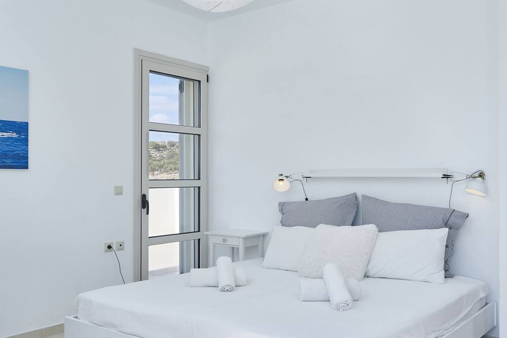Photo of Bedroom in Lardos