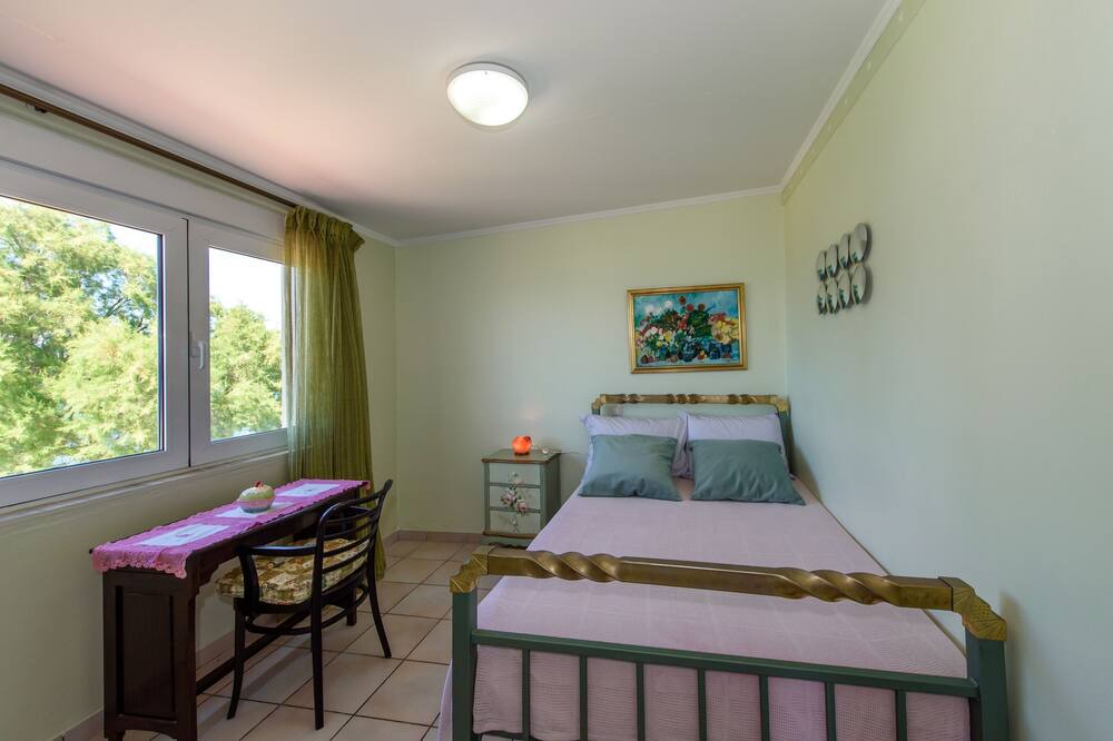Photo of Bedroom in Stavromenos