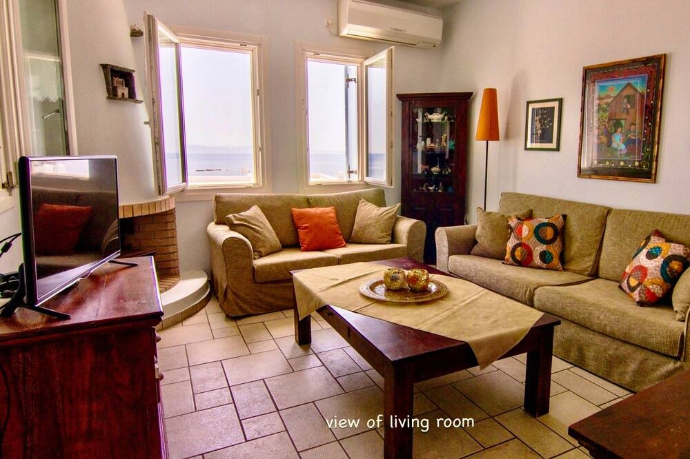 Photo of Livingroom in Agios Sostis