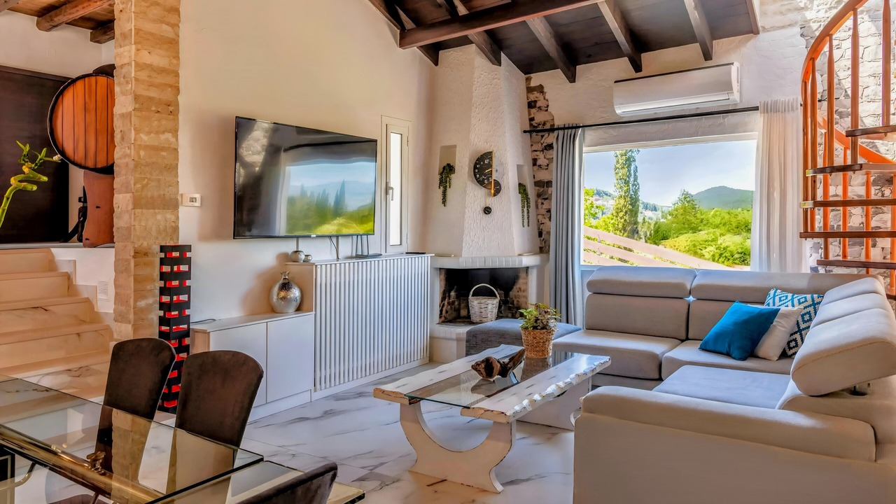 Photo of Outdoor in Achilleio