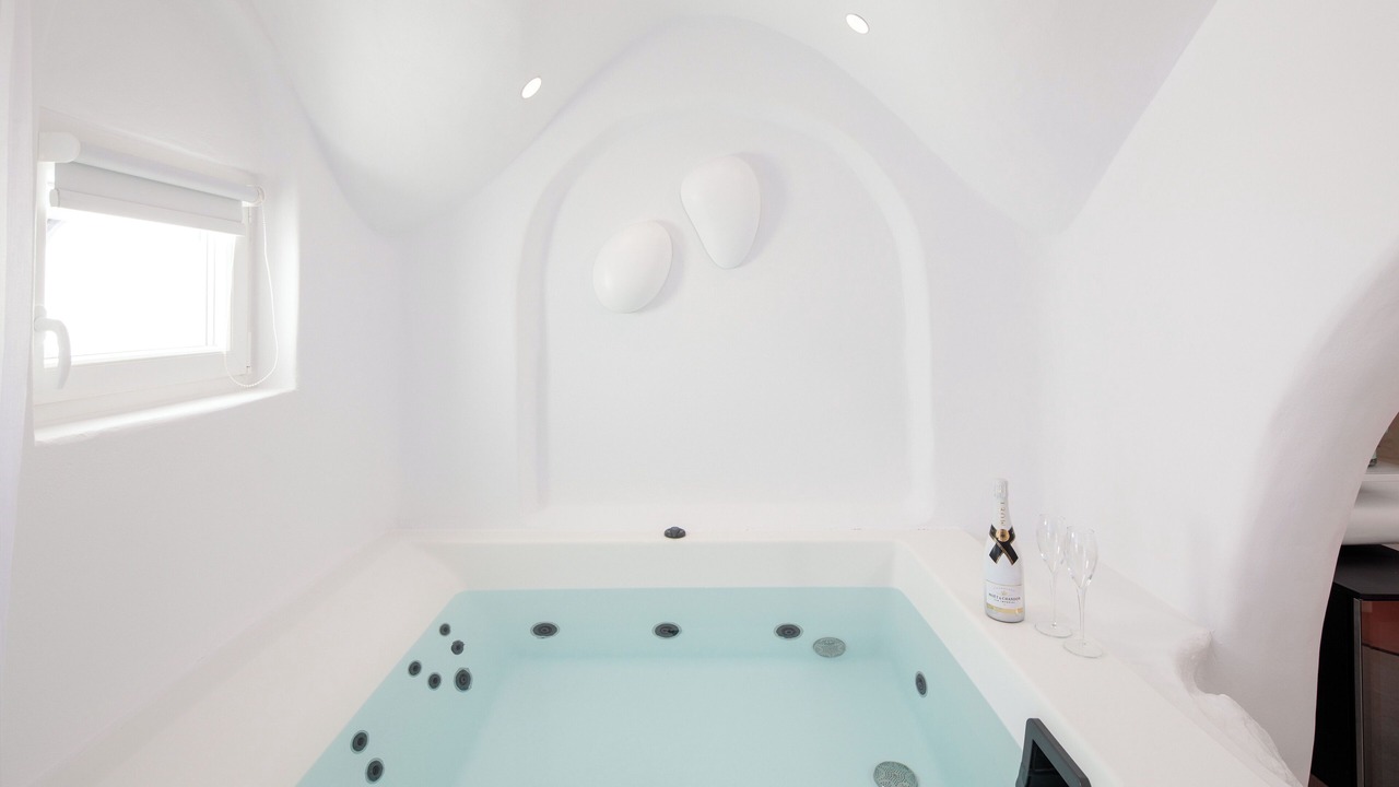 Photo of Bathroom in Stelida