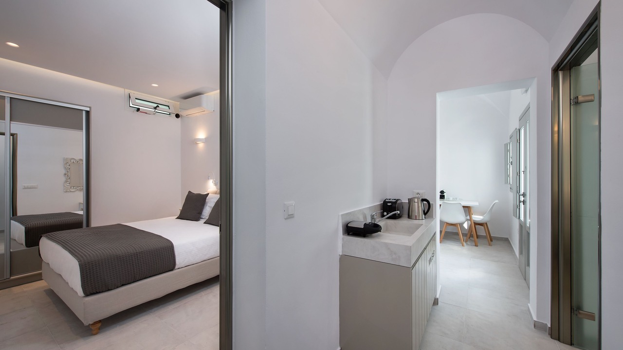 Photo of Bedroom in Fira